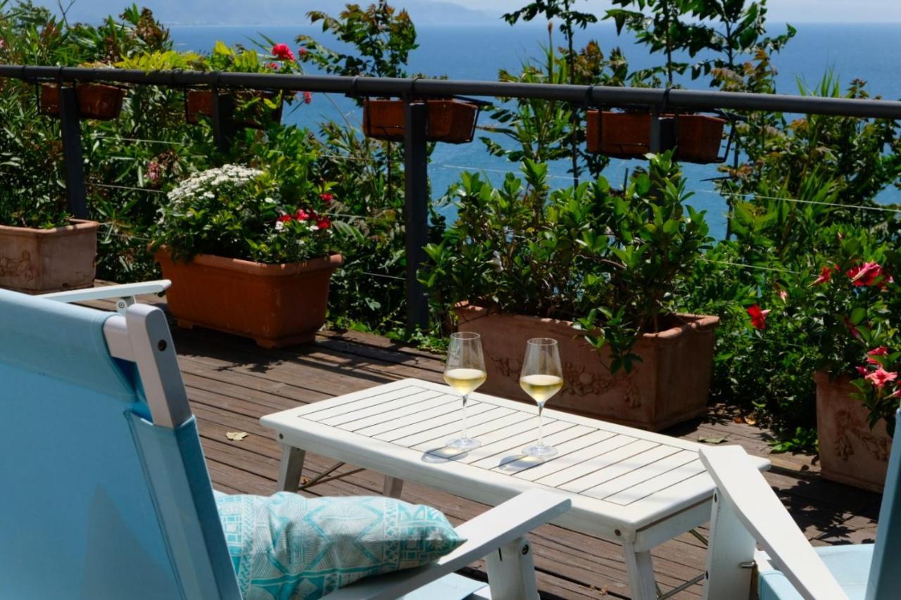 Casa Paradiso Apartment *